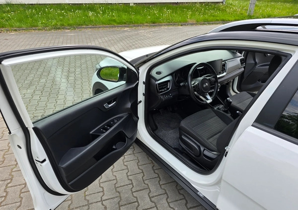 Kia Stonic cena 62900 przebieg: 52000, rok produkcji 2020 z Radom małe 301